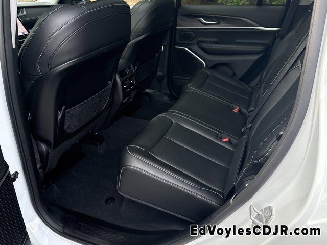 used 2022 Jeep Grand Cherokee car, priced at $33,988