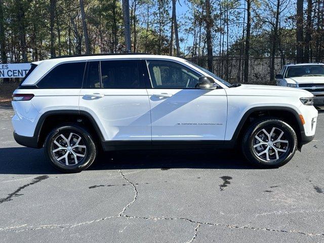 new 2025 Jeep Grand Cherokee car, priced at $46,078