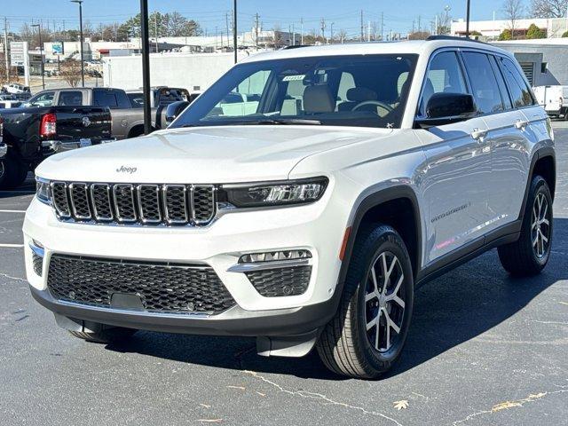 new 2025 Jeep Grand Cherokee car, priced at $46,078