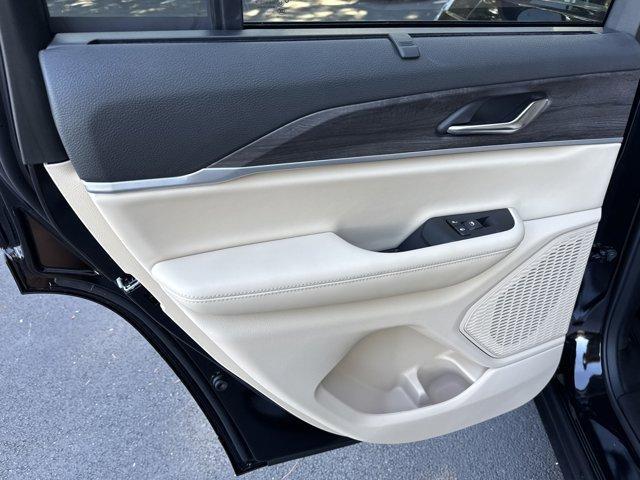 new 2025 Jeep Grand Cherokee car, priced at $44,450