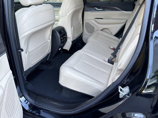 new 2025 Jeep Grand Cherokee car, priced at $44,450