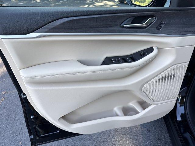 new 2025 Jeep Grand Cherokee car, priced at $44,450