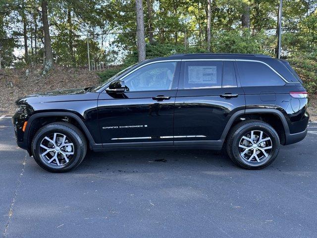 new 2025 Jeep Grand Cherokee car, priced at $44,450