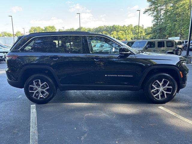 new 2025 Jeep Grand Cherokee car, priced at $44,450