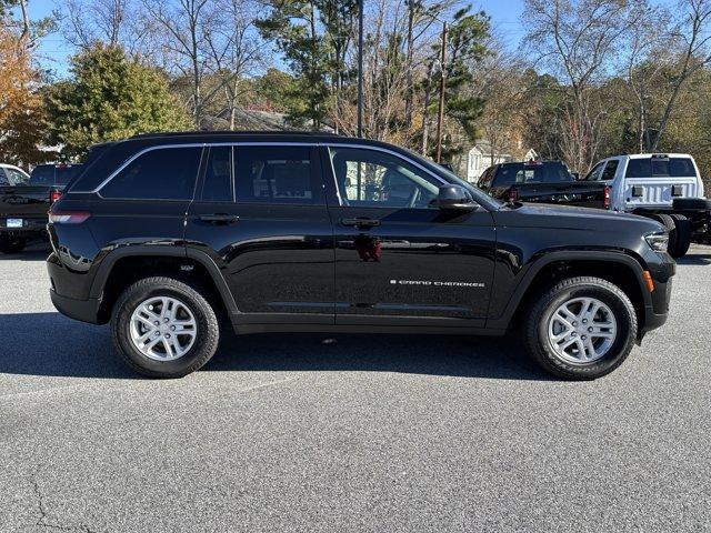 new 2025 Jeep Grand Cherokee car, priced at $33,705