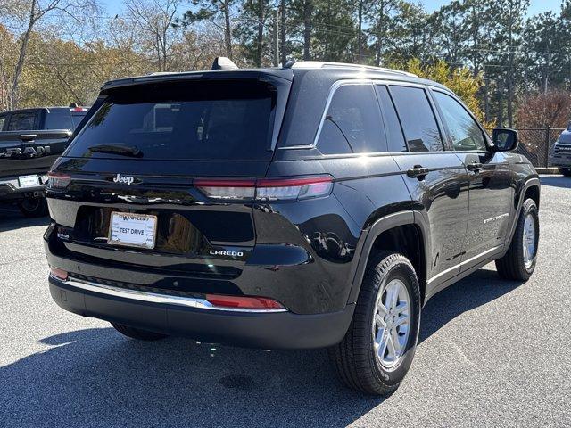 new 2025 Jeep Grand Cherokee car, priced at $33,705