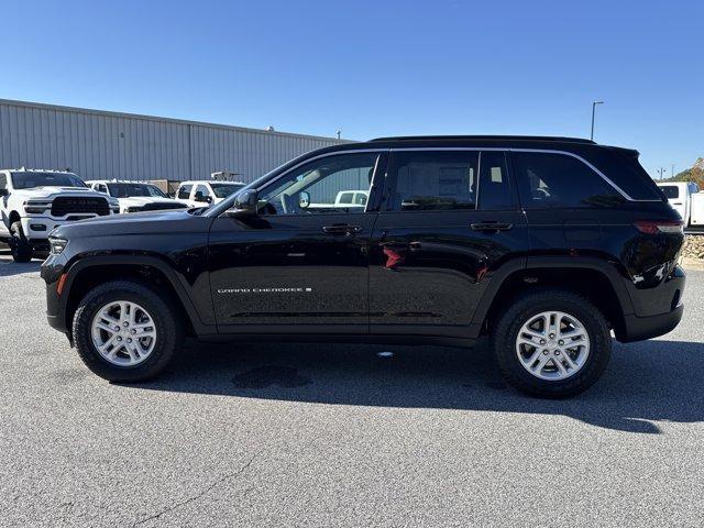 new 2025 Jeep Grand Cherokee car, priced at $33,705