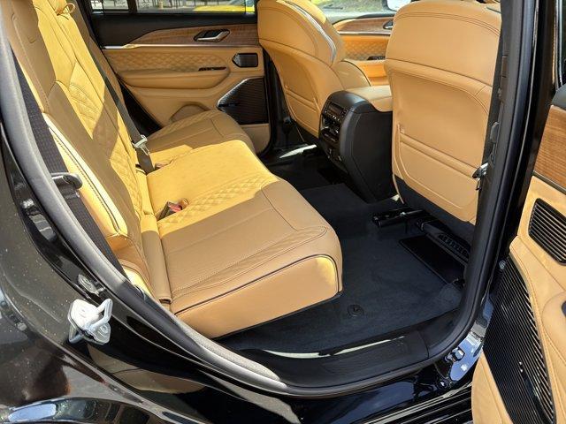 new 2025 Jeep Grand Cherokee car, priced at $63,906