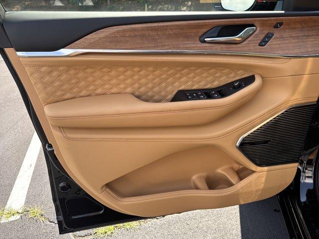 new 2025 Jeep Grand Cherokee car, priced at $63,906