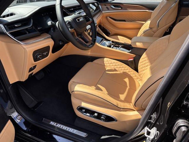 new 2025 Jeep Grand Cherokee car, priced at $63,906