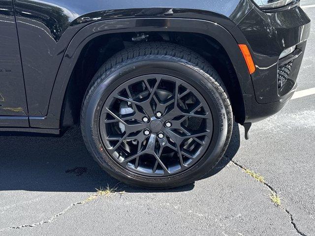 new 2025 Jeep Grand Cherokee car, priced at $63,906