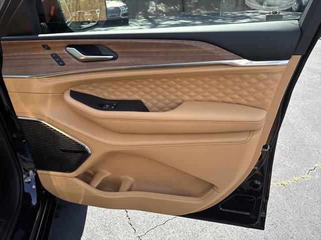 new 2025 Jeep Grand Cherokee car, priced at $63,906