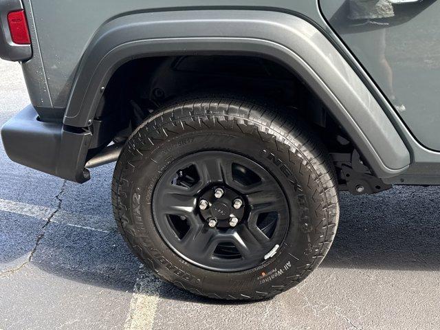 new 2025 Jeep Wrangler car, priced at $37,684