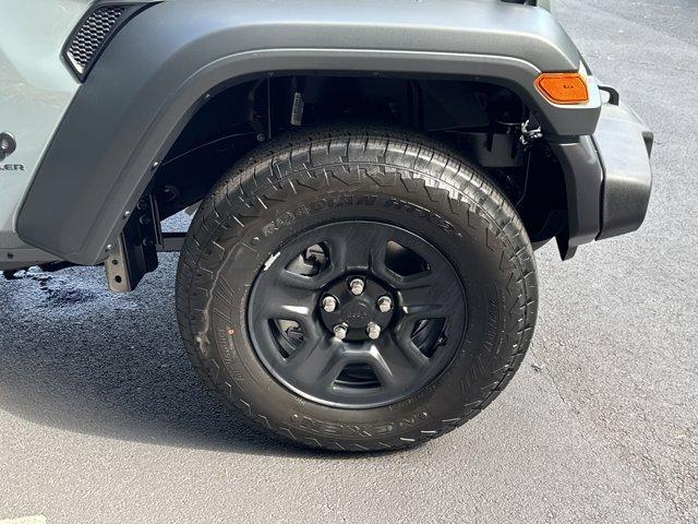 new 2025 Jeep Wrangler car, priced at $37,684