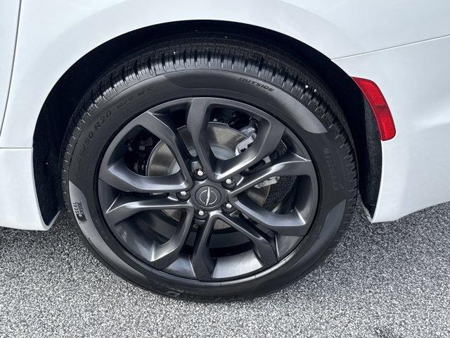 new 2026 Chrysler Pacifica car, priced at $41,662