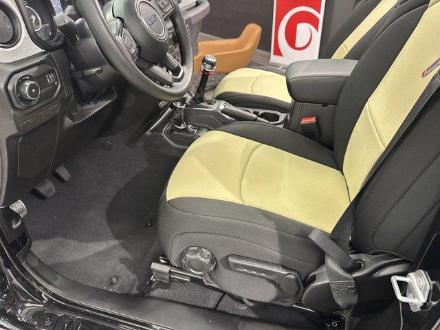 new 2025 Jeep Wrangler car, priced at $45,191