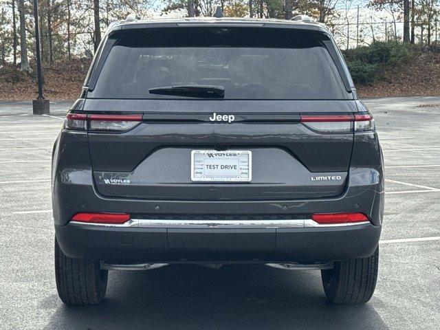 new 2025 Jeep Grand Cherokee car, priced at $45,698