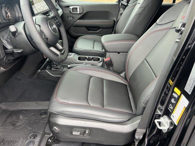 new 2025 Jeep Wrangler car, priced at $67,594