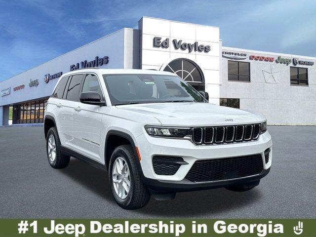 new 2025 Jeep Grand Cherokee car, priced at $33,101