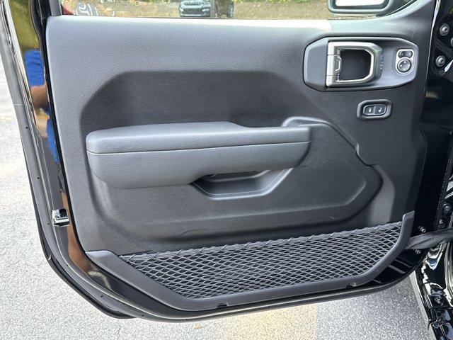 new 2025 Jeep Gladiator car, priced at $44,268