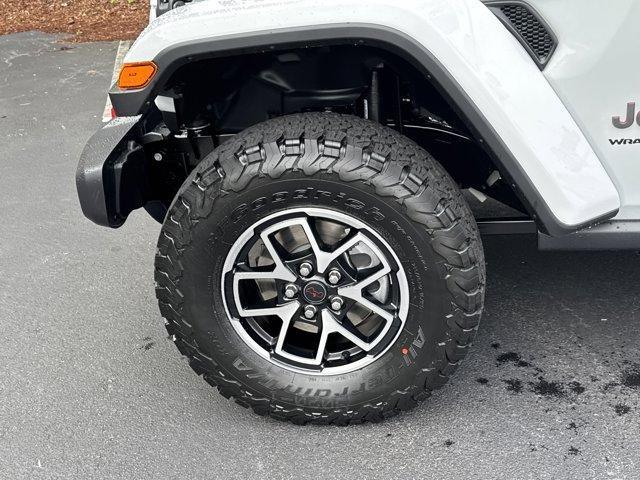 new 2025 Jeep Wrangler car, priced at $57,179
