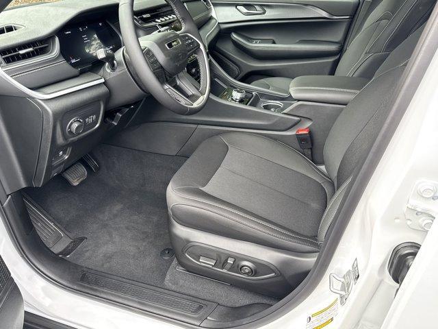 new 2025 Jeep Grand Cherokee car, priced at $36,294