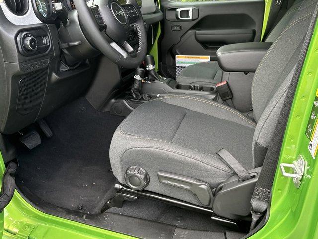 new 2025 Jeep Wrangler car, priced at $57,909