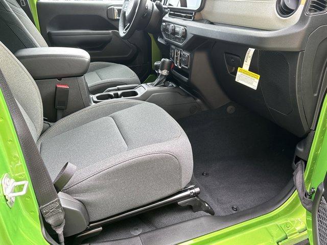 new 2025 Jeep Wrangler car, priced at $57,909
