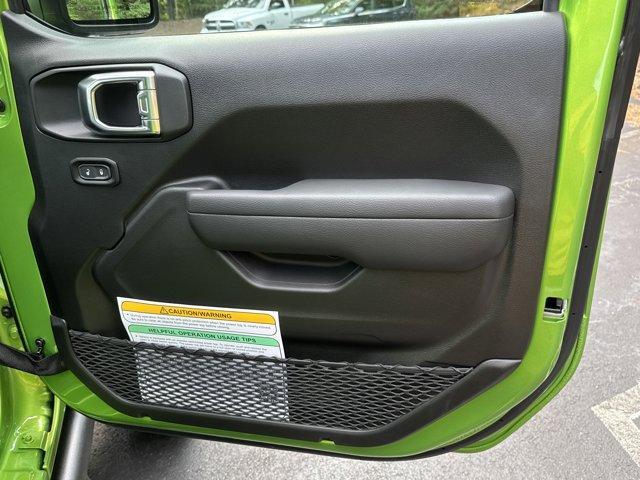 new 2025 Jeep Wrangler car, priced at $57,909
