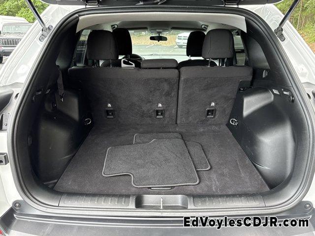 used 2020 Jeep Cherokee car, priced at $16,472