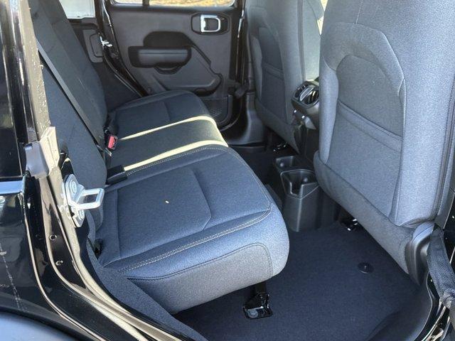 new 2025 Jeep Wrangler car, priced at $47,062