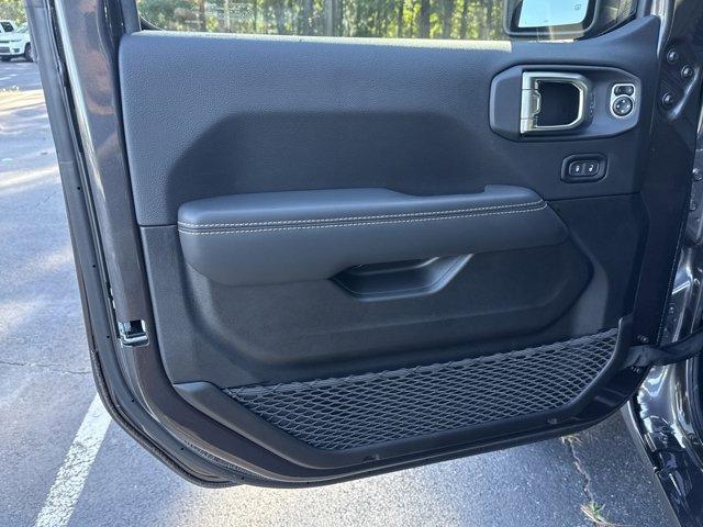 new 2025 Jeep Wrangler car, priced at $51,084