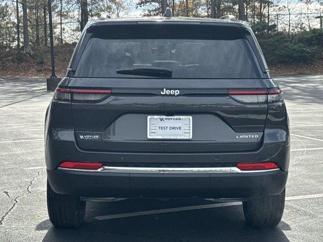 new 2025 Jeep Grand Cherokee car, priced at $42,920