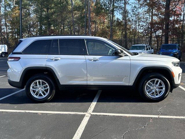 new 2025 Jeep Grand Cherokee car, priced at $39,675