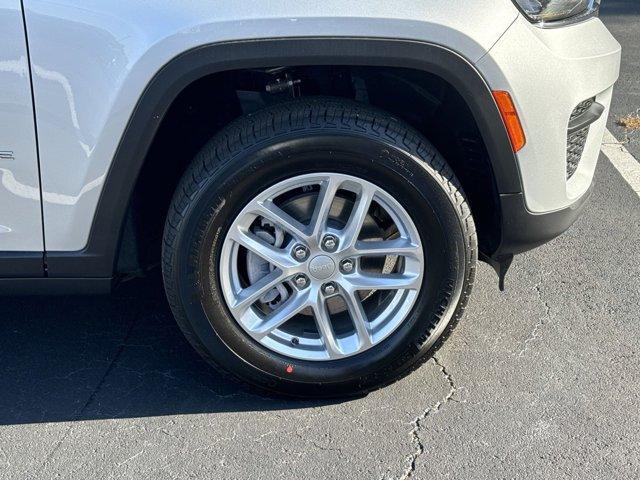 new 2025 Jeep Grand Cherokee car, priced at $39,675