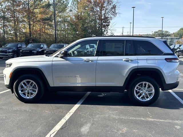 new 2025 Jeep Grand Cherokee car, priced at $39,675