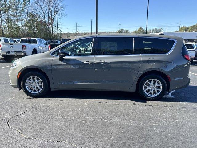 new 2025 Chrysler Pacifica car, priced at $38,140