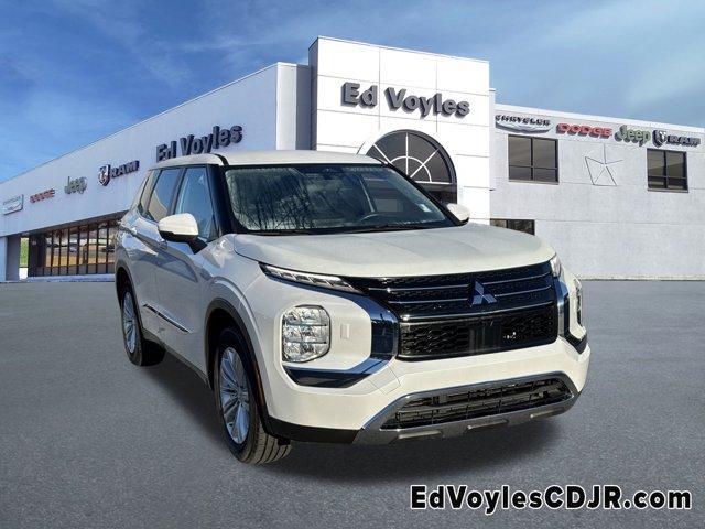 used 2022 Mitsubishi Outlander car, priced at $19,677