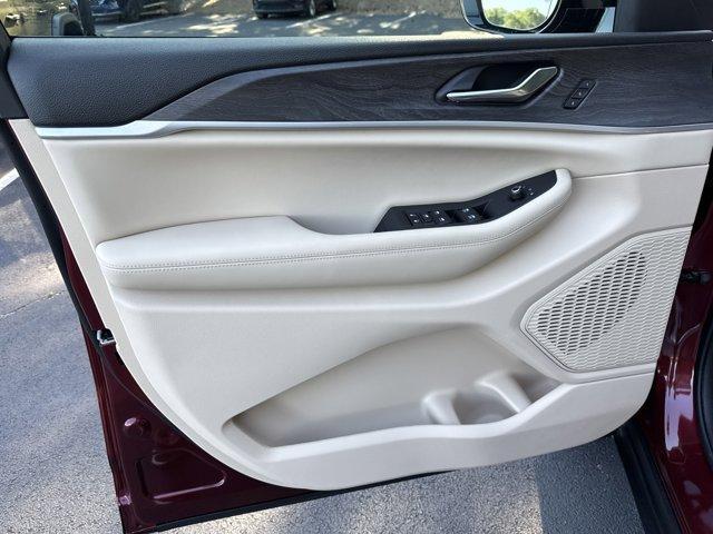 new 2025 Jeep Grand Cherokee L car, priced at $46,636