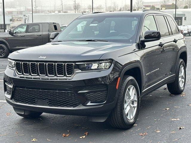 new 2025 Jeep Grand Cherokee car, priced at $33,666