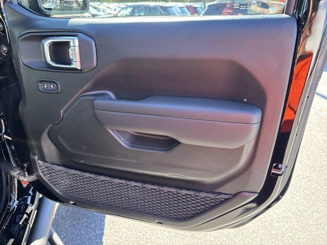 new 2025 Jeep Gladiator car, priced at $60,908