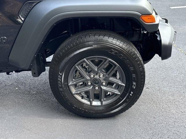 new 2025 Jeep Gladiator car, priced at $42,473