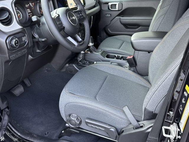 new 2025 Jeep Gladiator car, priced at $42,473