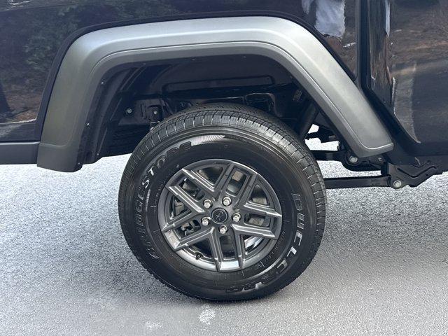 new 2025 Jeep Gladiator car, priced at $42,473