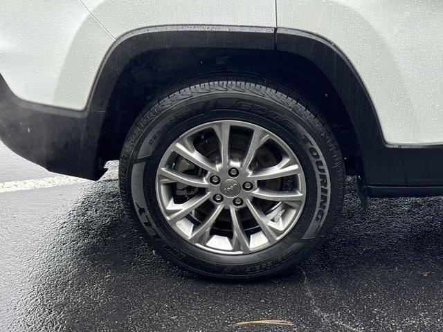 used 2022 Jeep Cherokee car, priced at $22,567
