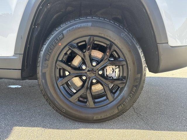 new 2025 Jeep Grand Cherokee car, priced at $37,885