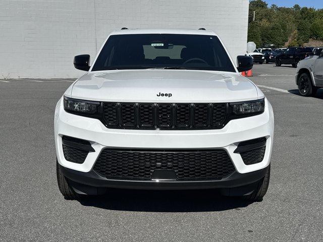 new 2025 Jeep Grand Cherokee car, priced at $37,885