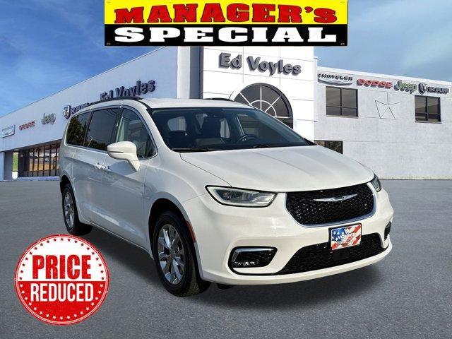 used 2022 Chrysler Pacifica car, priced at $29,217