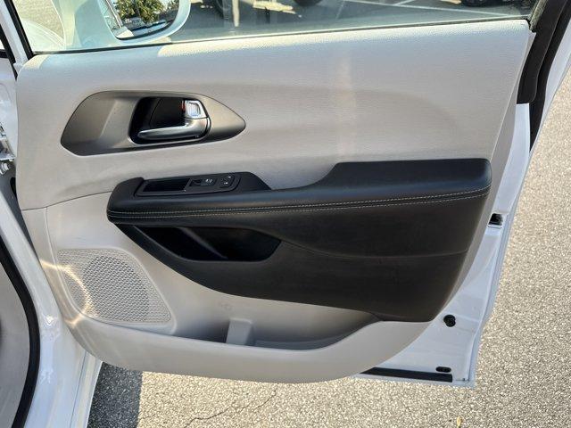 used 2022 Chrysler Pacifica car, priced at $29,217