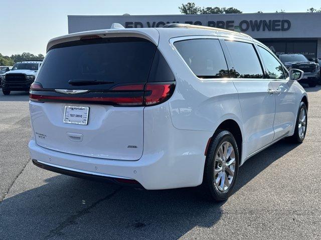 used 2022 Chrysler Pacifica car, priced at $29,217
